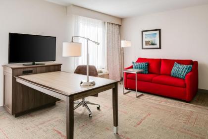 Hampton Inn & Suites Kenosha - image 3