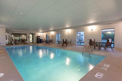 Hampton Inn Kent/Akron Area - image 14
