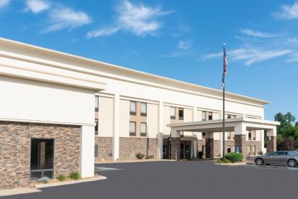 Hampton Inn Kent/Akron Area - image 4