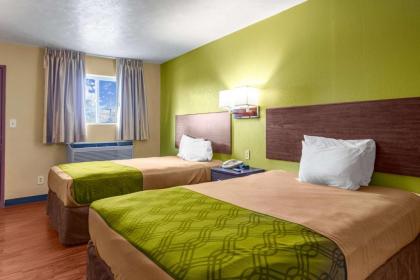 Econo Lodge Kent - image 11