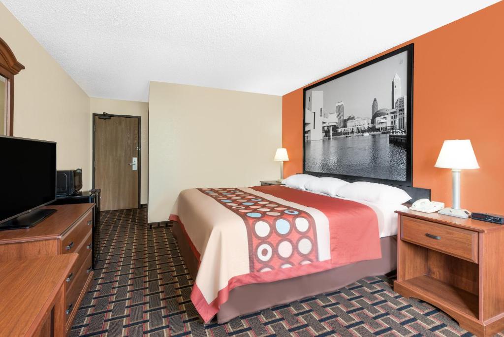 Super 8 by Wyndham Kent/Akron Area - image 4