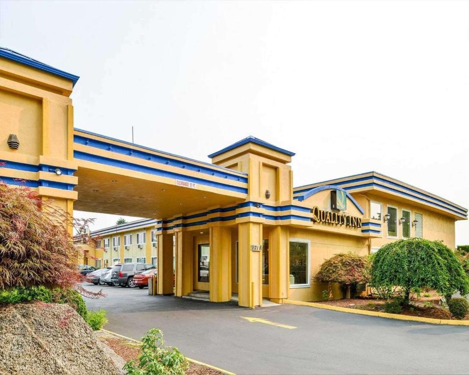 Quality Inn Hotel Kent - main image