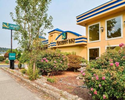 Quality Inn Hotel Kent - image 15