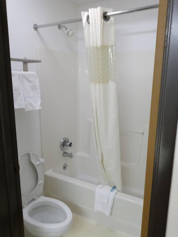 Country Hearth Inn & Suites - Kenton - image 7