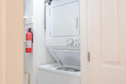 Horizon Four Condo with access to community pool and hot tub walk to lifts - image 5