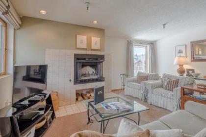 Christophe Condo with pool and Mt view