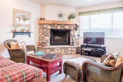 Bridgepoint Condominiums on Creek Walk to town Ketchum