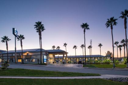 Best Western Kettleman City Inn & Suites - image 6