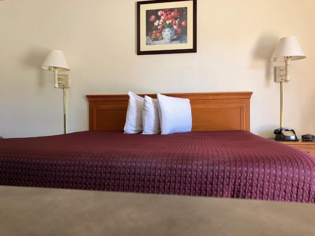 Kewanee Motor Lodge - image 4