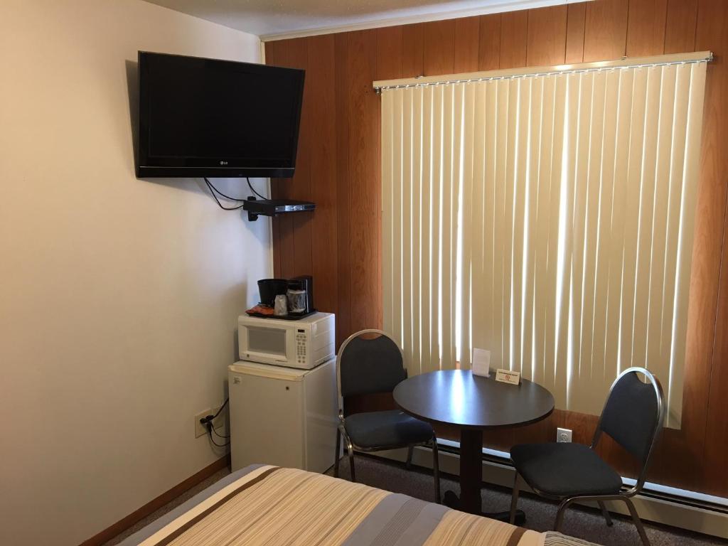 Coho Motel - image 6