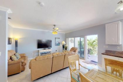 Dream in the Keys - image 11