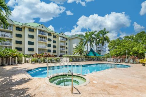 Sunrise Suites - Butterfly Nest #107 - main image