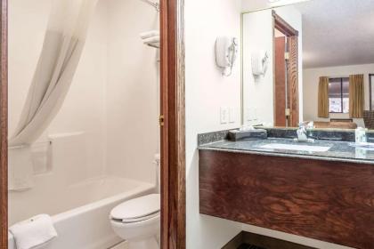 Quality Inn Keystone near Mount Rushmore - image 6