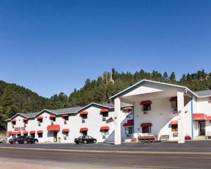 Rodeway Inn Near mt. Rushmore memorial Keystone