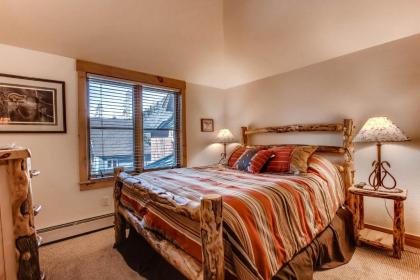 Ski Tip Townhomes 8713 - image 2
