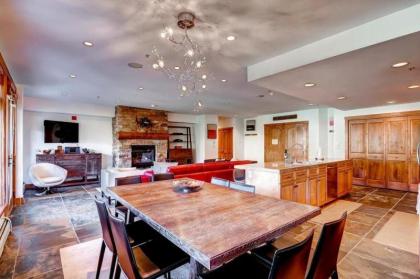 The Timbers on River Run 3 Bed Ski-in Ski-out Condo-Hot Tub Sauna Heated Pool! - image 2