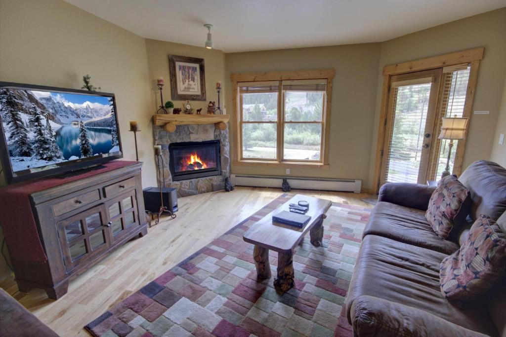 Tenderfoot Lodge 2613 - main image