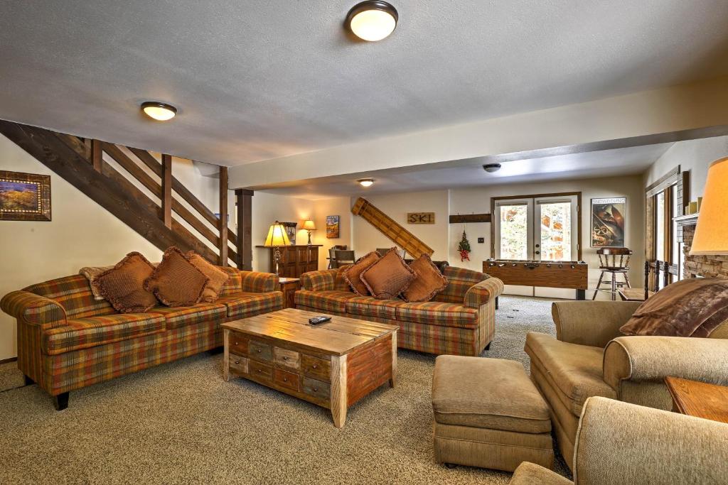 Keystone Mountain Home on Snake River with Hot Tub! - image 4