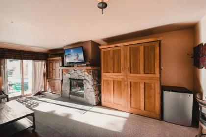 Red Hawk Lodge 2222 - image 4