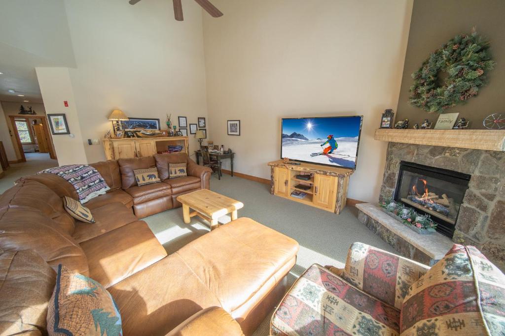 Red Hawk Townhomes 2342 - image 4