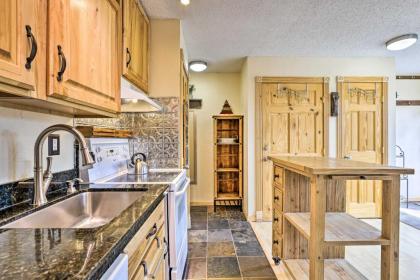 Rustic Keystone Condo with Pool Walk to Lifts! - image 12