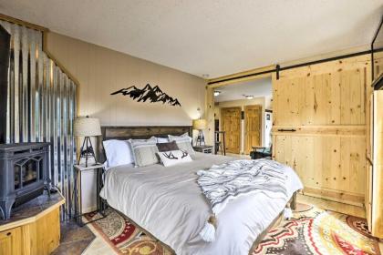 Rustic Keystone Condo with Pool Walk to Lifts! - image 15