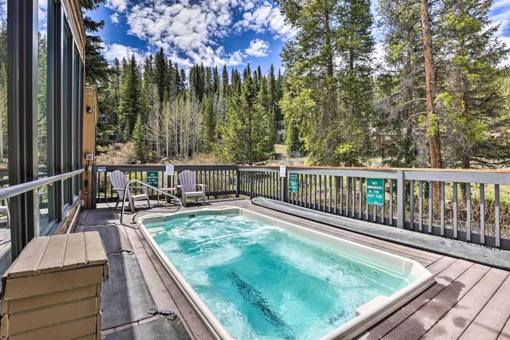 Rustic Keystone Condo with Pool Walk to Lifts! - image 3