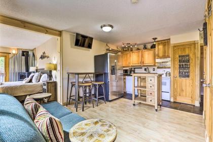 Rustic Keystone Condo with Pool Walk to Lifts! - image 5