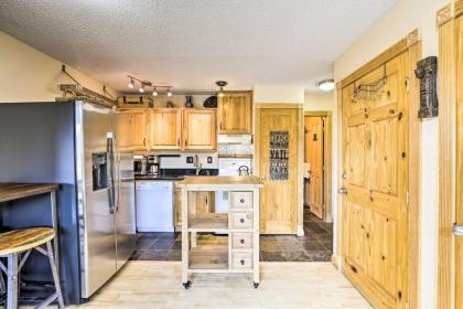 Rustic Keystone Condo with Pool Walk to Lifts! - image 9