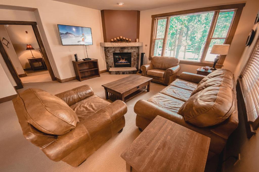 Red Hawk Townhomes 2321 - main image