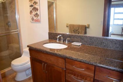 Luxury Oceanfront Condo with 180 Degree Panoramic Ocean View - image 15