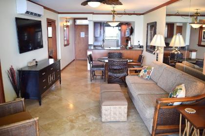 Luxury Oceanfront Condo with 180 Degree Panoramic Ocean View - image 2