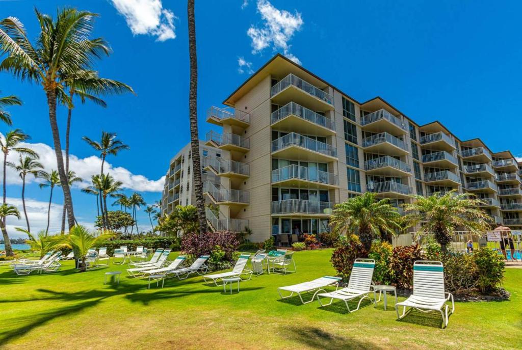 Kamaole Nalu 402 by Coldwell Banker Island Vacations - main image