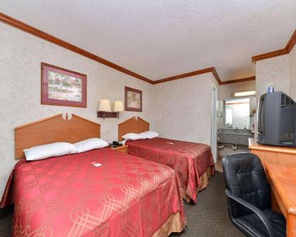 Econolodge Killeen - image 10