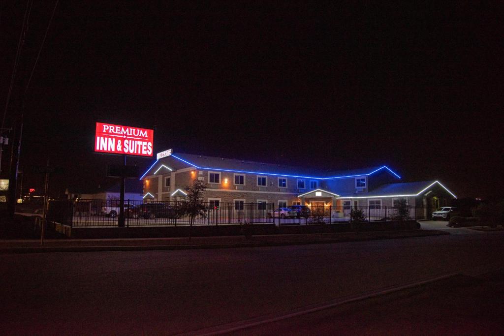 Premium Inn and Suites - main image