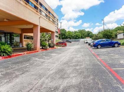 OYO Hotel Killeen East Central - image 2