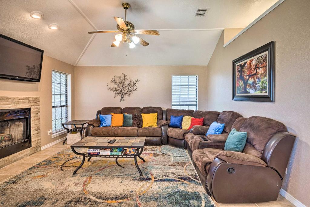 Spacious Killeen Home with Large Yard and Patio! - main image
