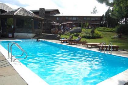 Summit Lodge - image 2
