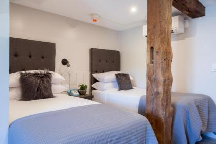 Mountain Meadows Lodge - image 16