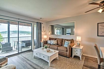 Lakefront Bridgewater Retreat with Fire Pit Kimberling City