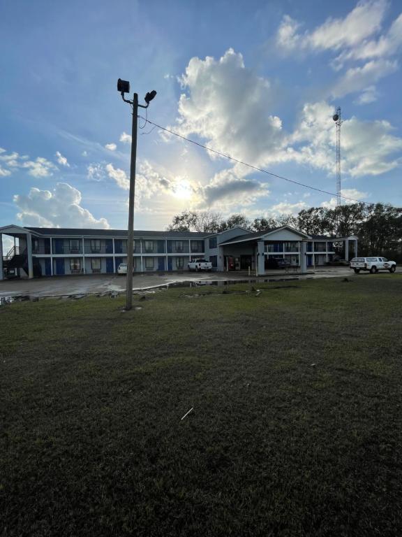 The Kinder Inn - image 2