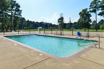 Americas Best Value Inn Kinder - image 14