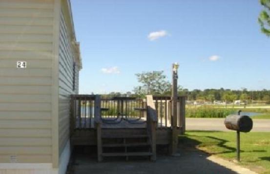 Red Shoes RV Park and Chalets - image 3