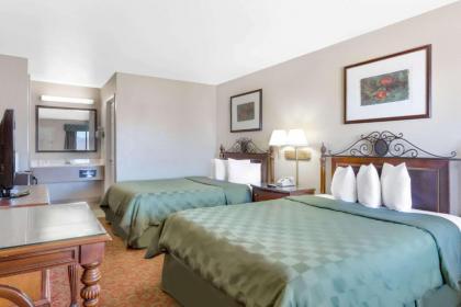 Days Inn by Wyndham Kingman East - image 14