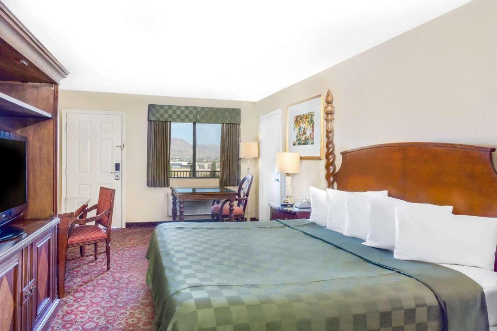 Days Inn by Wyndham Kingman East - image 5