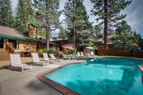 Regency Way Retreat - image 2