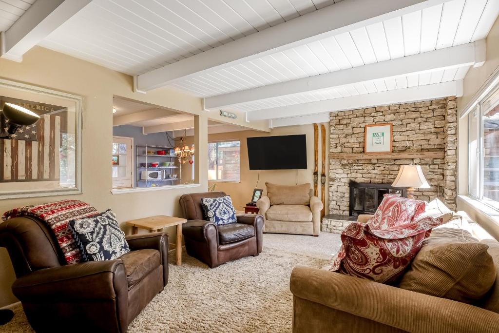 The Old Brockway Chalet - image 3