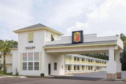 Super 8 by Wyndham Kingsland Georgia