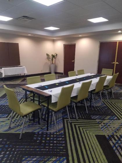 Holiday Inn Express Hotel & Suites Kingsport-Meadowview I-26 an IHG Hotel - image 21