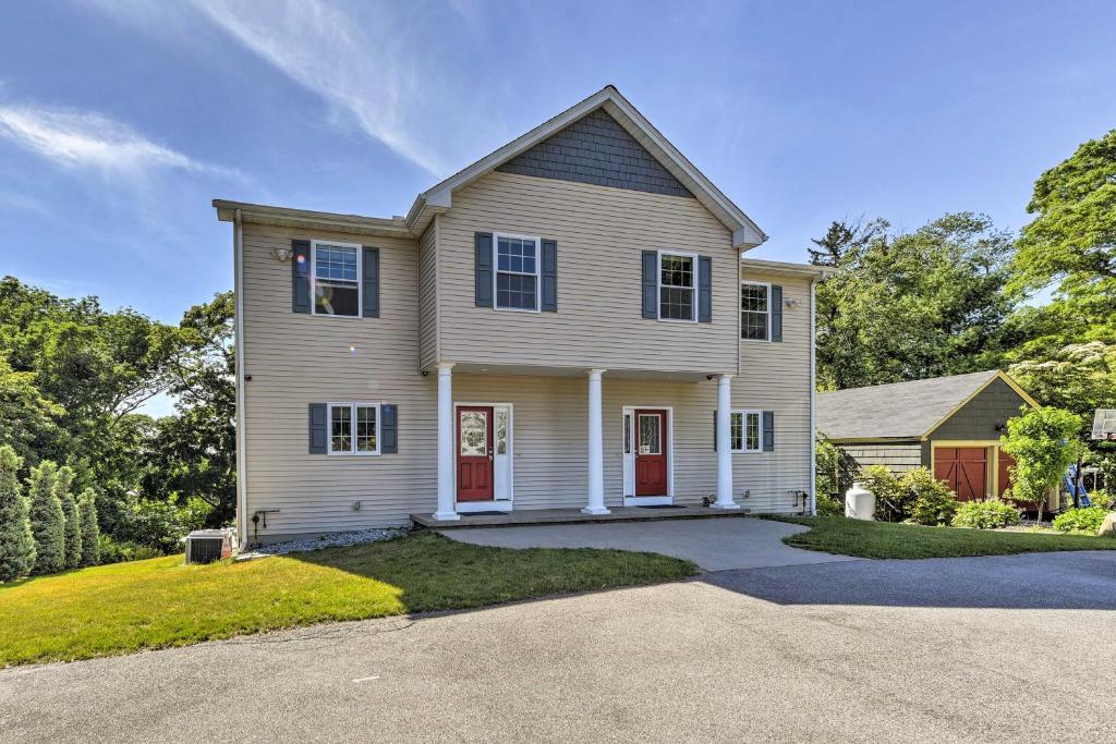 South Kingstown Home - Located on URI Campus! - main image